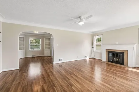 5340 46th Avenue N Robbinsdale MN 55422
