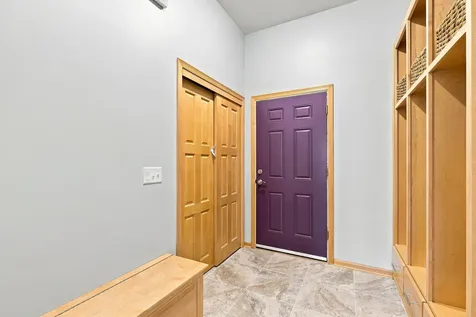 1084 Parkview Lane Victoria MN 55386
