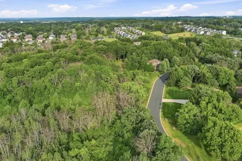 1029 Fairhaven Drive Shakopee MN 55379