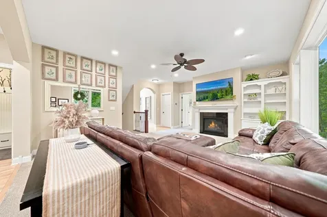 1029 Fairhaven Drive Shakopee MN 55379