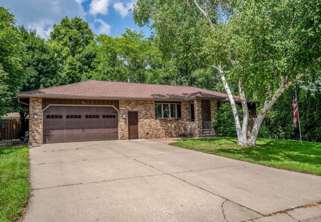 905 Johanna Avenue Willmar MN 56201
