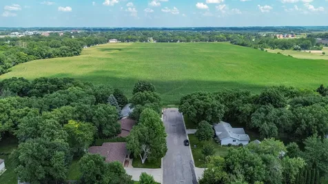 905 Johanna Avenue Willmar MN 56201