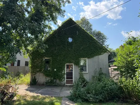 4709 Clinton Avenue S Minneapolis MN 55419