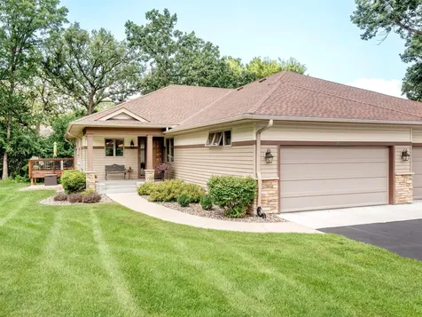 2621 Cardinal Court North Saint Paul MN 55109