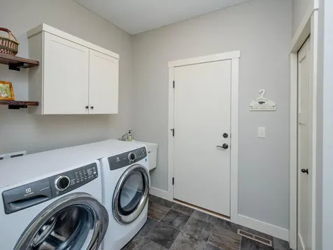 2621 Cardinal Court North Saint Paul MN 55109