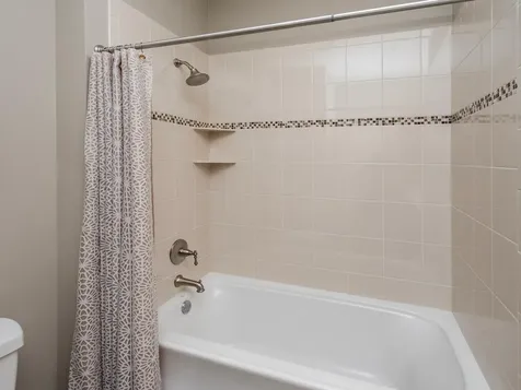2621 Cardinal Court North Saint Paul MN 55109