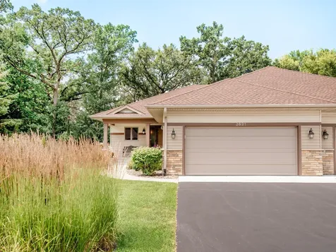 2621 Cardinal Court North Saint Paul MN 55109