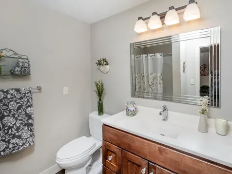 2621 Cardinal Court North Saint Paul MN 55109