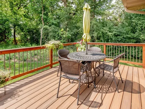 2621 Cardinal Court North Saint Paul MN 55109
