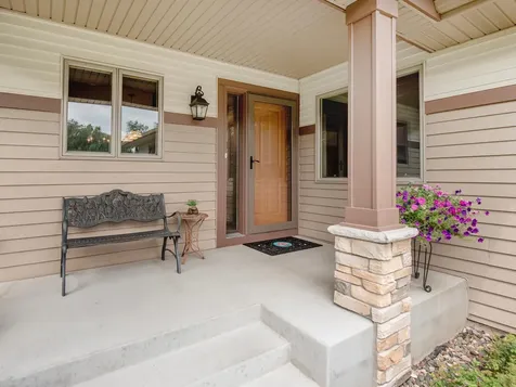 2621 Cardinal Court North Saint Paul MN 55109