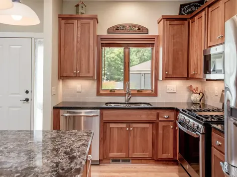 2621 Cardinal Court North Saint Paul MN 55109