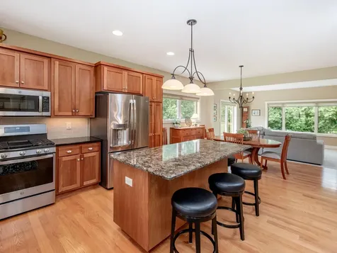 2621 Cardinal Court North Saint Paul MN 55109