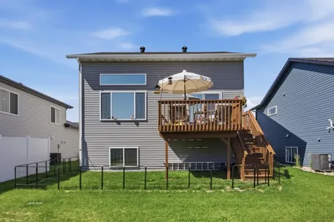 1462 68th Avenue S Fargo ND 58104