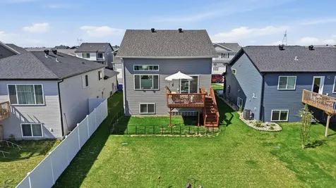 1462 68th Avenue S Fargo ND 58104