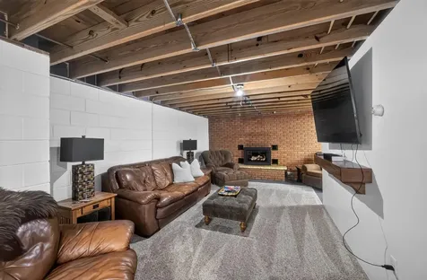 312 W Rainbow Street Duluth MN 55811