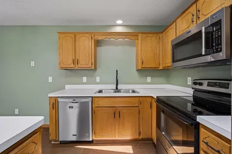 6253 Kahler Drive NE Albertville MN 55301