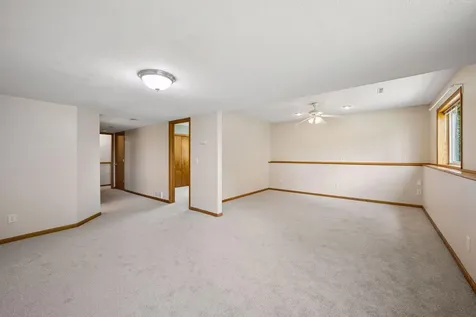 6253 Kahler Drive NE Albertville MN 55301
