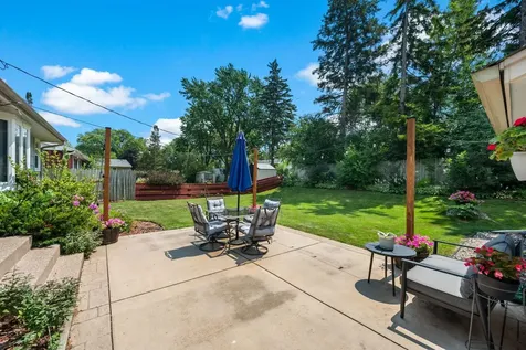 8117 33rd Place N Crystal MN 55427
