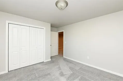 1143 60th Avenue W West Fargo ND 58078