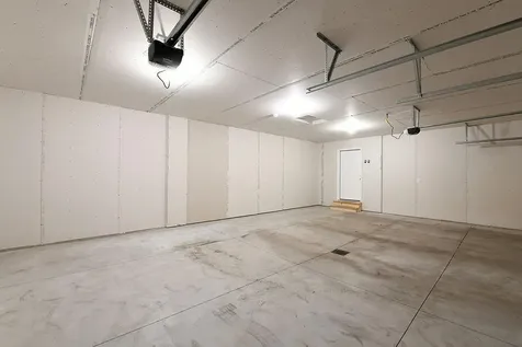 1143 60th Avenue W West Fargo ND 58078