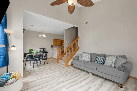 1824 Bridgewater Boulevard S Cambridge MN 55008