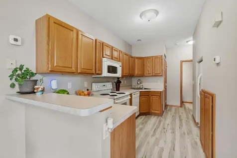 1824 Bridgewater Boulevard S Cambridge MN 55008