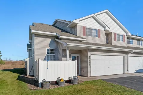 1824 Bridgewater Boulevard S Cambridge MN 55008