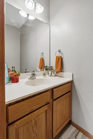1824 Bridgewater Boulevard S Cambridge MN 55008