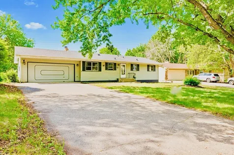 8941 48th Avenue N New Hope MN 55428