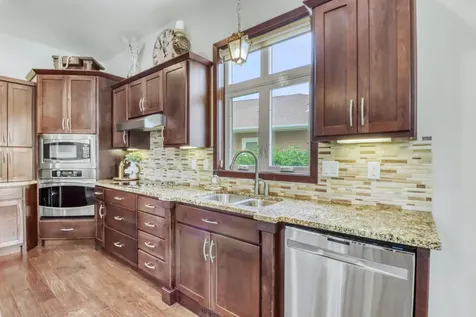 5827 Silverleaf Drive S Fargo ND 58104