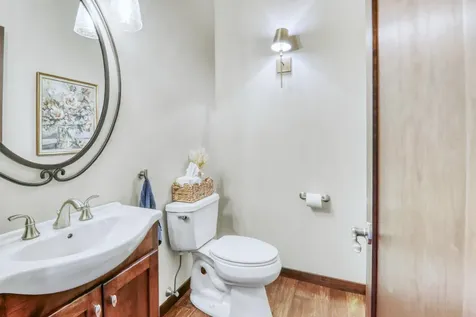 5827 Silverleaf Drive S Fargo ND 58104