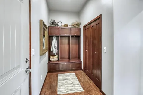 5827 Silverleaf Drive S Fargo ND 58104