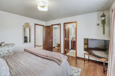 5827 Silverleaf Drive S Fargo ND 58104