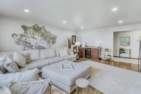 5827 Silverleaf Drive S Fargo ND 58104