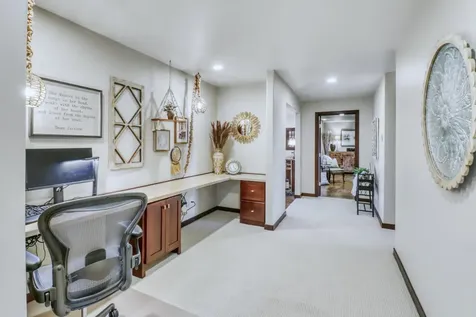 5827 Silverleaf Drive S Fargo ND 58104
