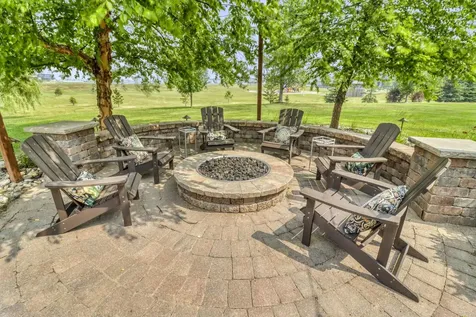 5827 Silverleaf Drive S Fargo ND 58104