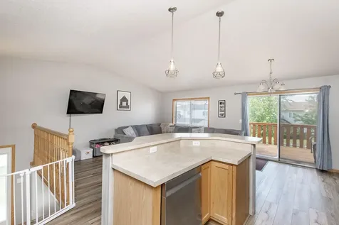 955 42nd Avenue W West Fargo ND 58078
