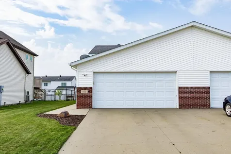 955 42nd Avenue W West Fargo ND 58078