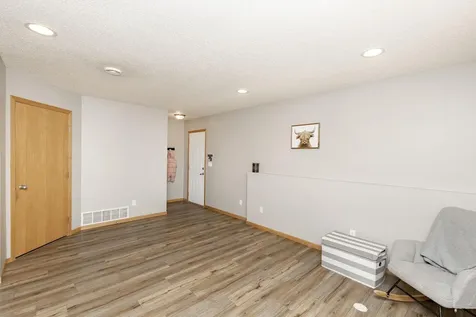 955 42nd Avenue W West Fargo ND 58078
