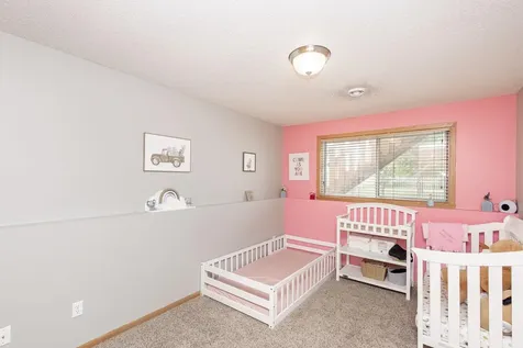 955 42nd Avenue W West Fargo ND 58078