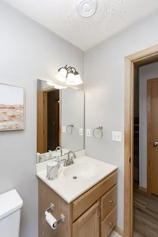 955 42nd Avenue W West Fargo ND 58078