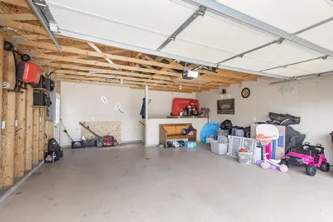 955 42nd Avenue W West Fargo ND 58078