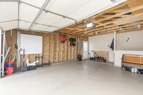 955 42nd Avenue W West Fargo ND 58078