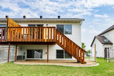 955 42nd Avenue W West Fargo ND 58078