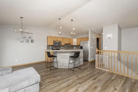 955 42nd Avenue W West Fargo ND 58078
