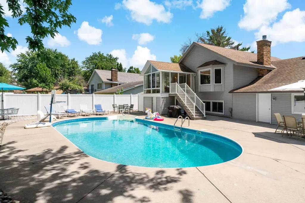 1016 Westview Drive Farmington MN 55024