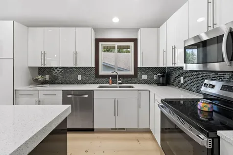 1016 Westview Drive Farmington MN 55024