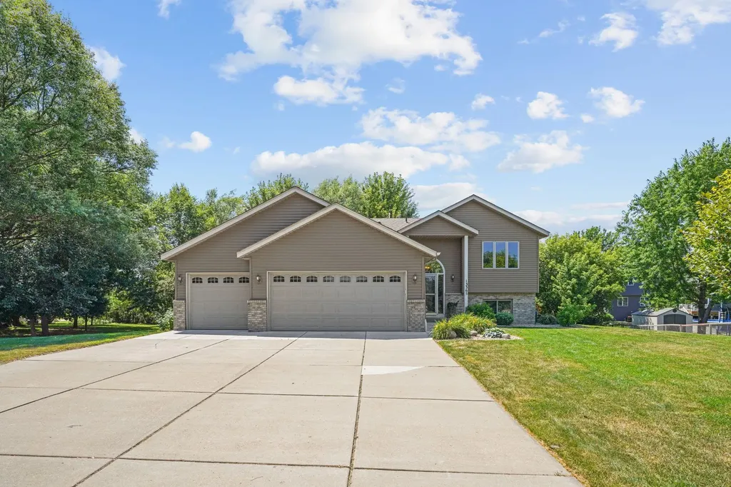 13365 Zachman Court Rogers MN 55374