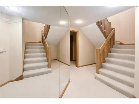 8992 Hidden Meadow Road Woodbury MN 55125