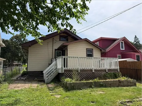 1173 Mclean Avenue Saint Paul MN 55106
